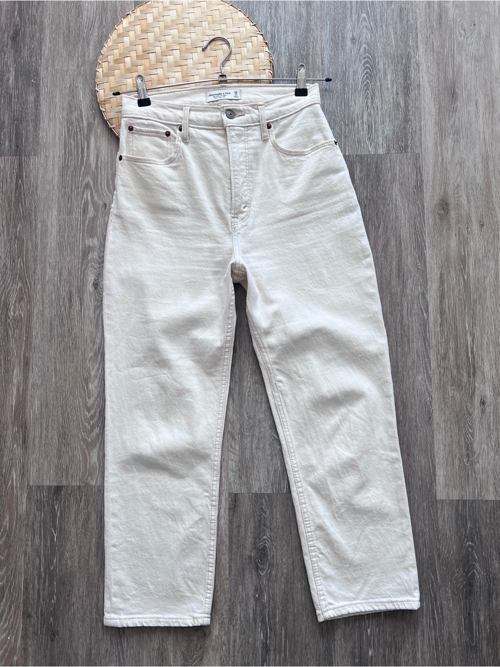 Abercrombie & fitch ultra high rise straight ankle ecru wash